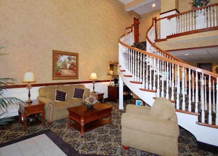 Comfort Suites Airport